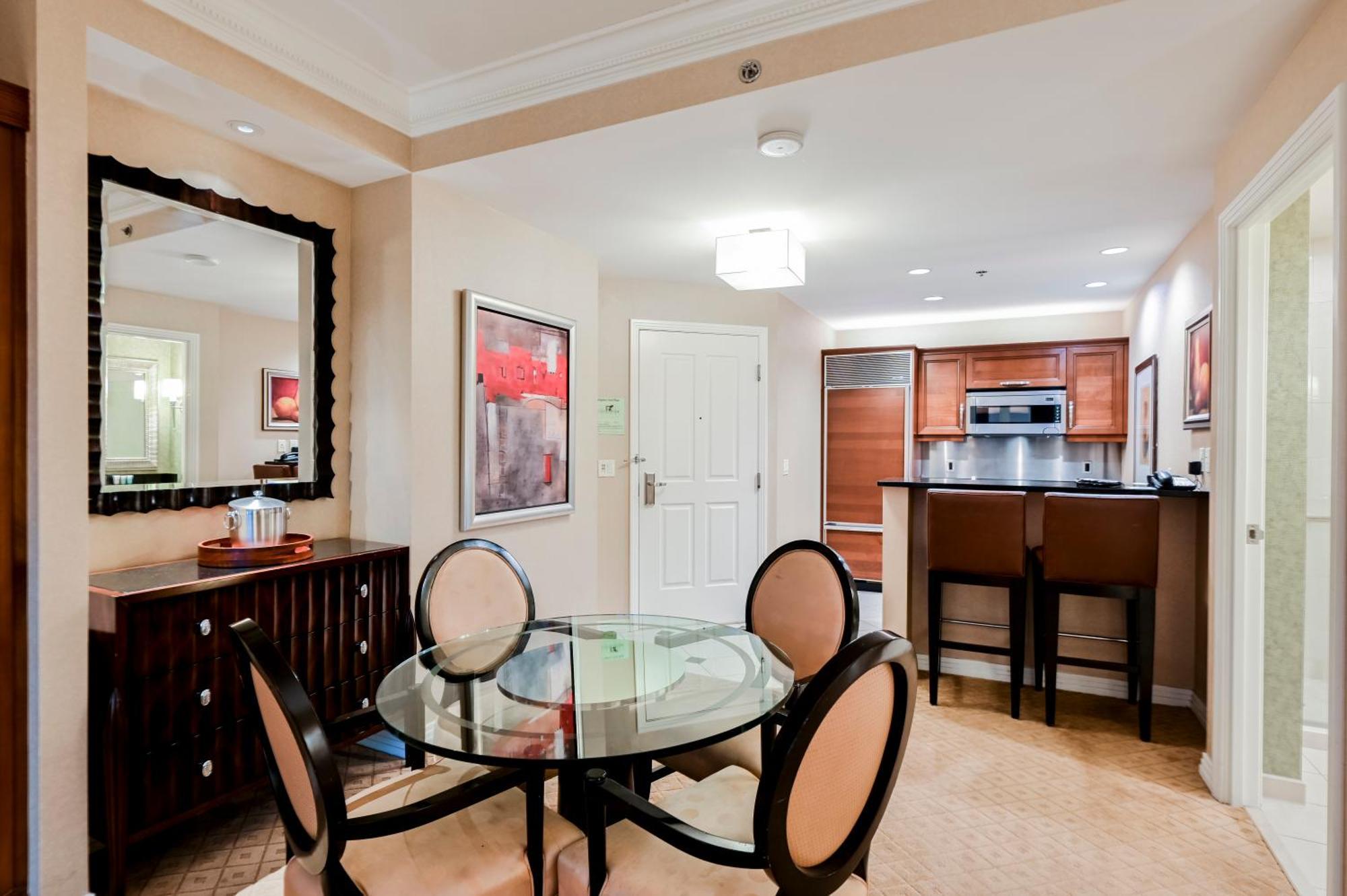 Stripviewsuites At Signature Лас-Вегас Номер фото